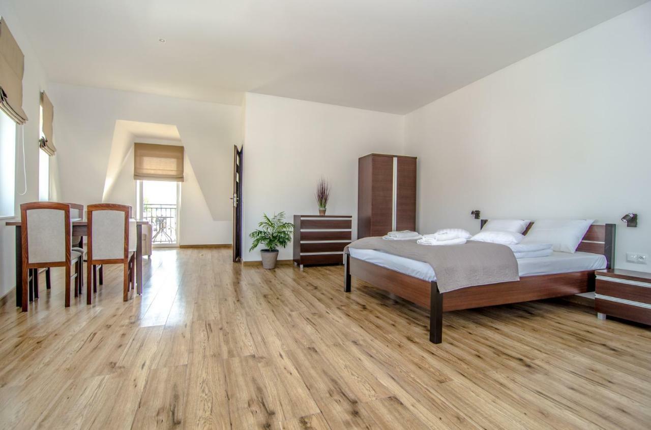 ミエルノ D.L.Blazkiewicz Bed & Breakfast エクステリア 写真